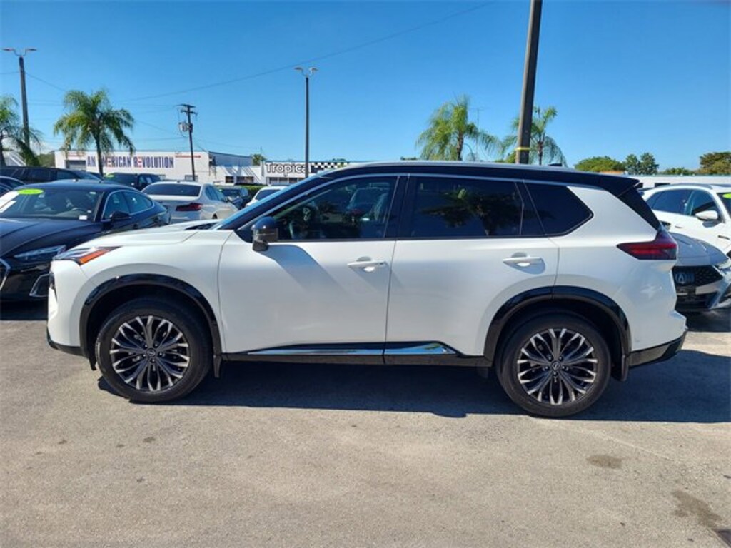Used 2024 Nissan Rogue Platinum