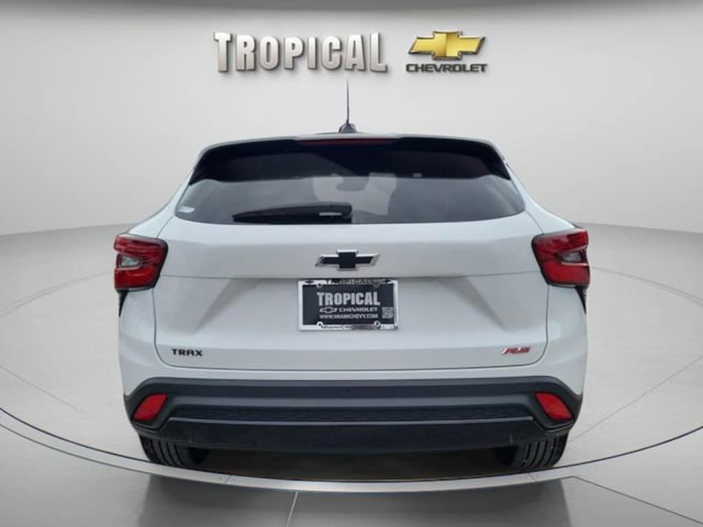 Used 2024 Chevrolet Trax 1RS SUV