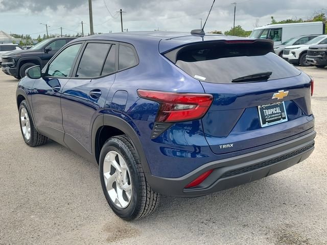 Used 2024 Chevrolet Trax LS with VIN KL77LFE28RC021626 for sale in Miami Shores, FL