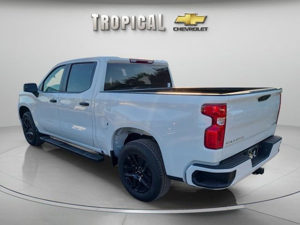 New 2026 Chevrolet Silverado 1500 Custom Truck