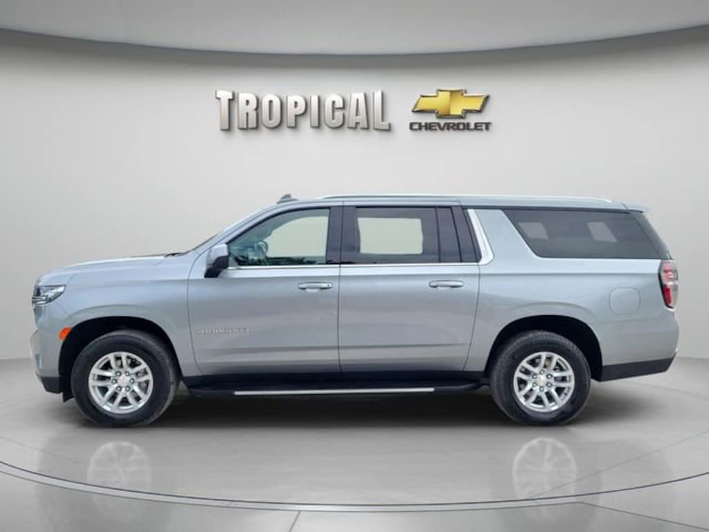 Used 2024 Chevrolet Suburban LT SUV