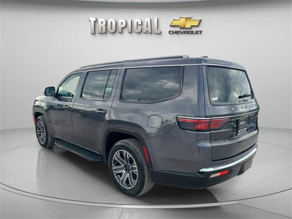 Used 2024 Jeep Wagoneer Series II