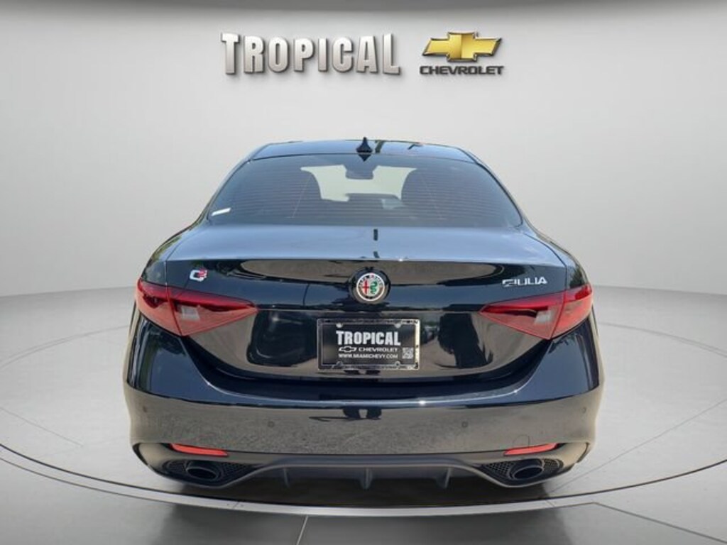 Used 2023 Alfa Romeo Giulia Veloce