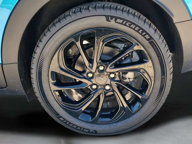 2027 Chevrolet Bolt RS - Photo 8