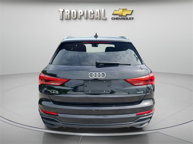 2023 Audi Q3 S line Premium photo 3
