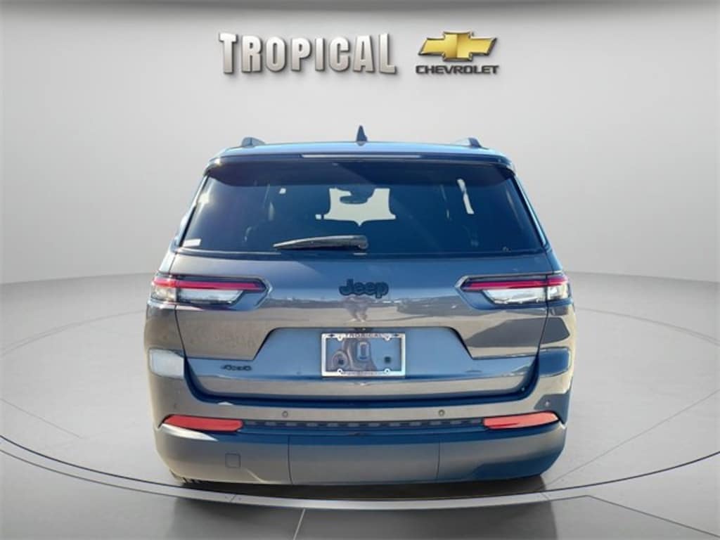 Used 2023 Jeep Grand Cherokee L Altitude