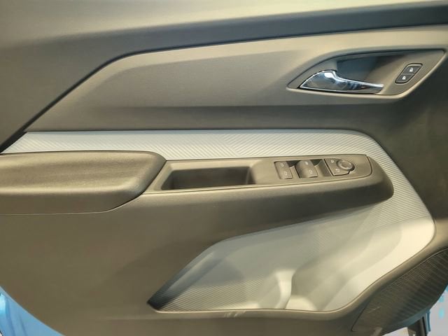 2027 Chevrolet Bolt LT - Photo 14