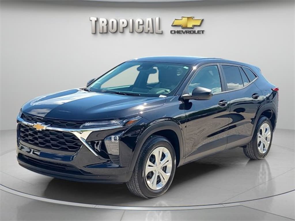 Used 2025 Chevrolet Trax LS SUV