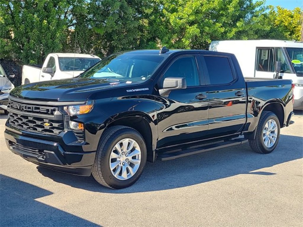 Used 2025 Chevrolet Silverado 1500 Custom Truck
