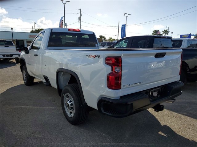 2025 Chevrolet Silverado 2500HD photo 3