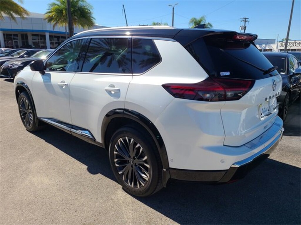 Used 2024 Nissan Rogue Platinum