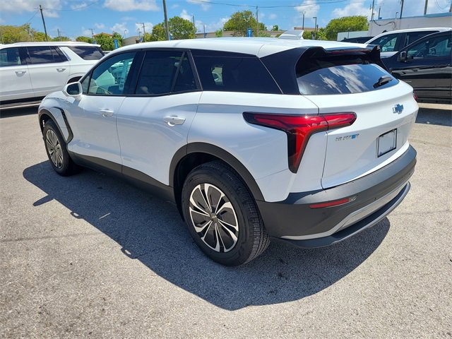 2025 Chevrolet Blazer EV photo 2