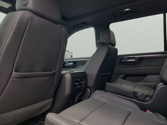 2026 Chevrolet Suburban LT - Photo 12