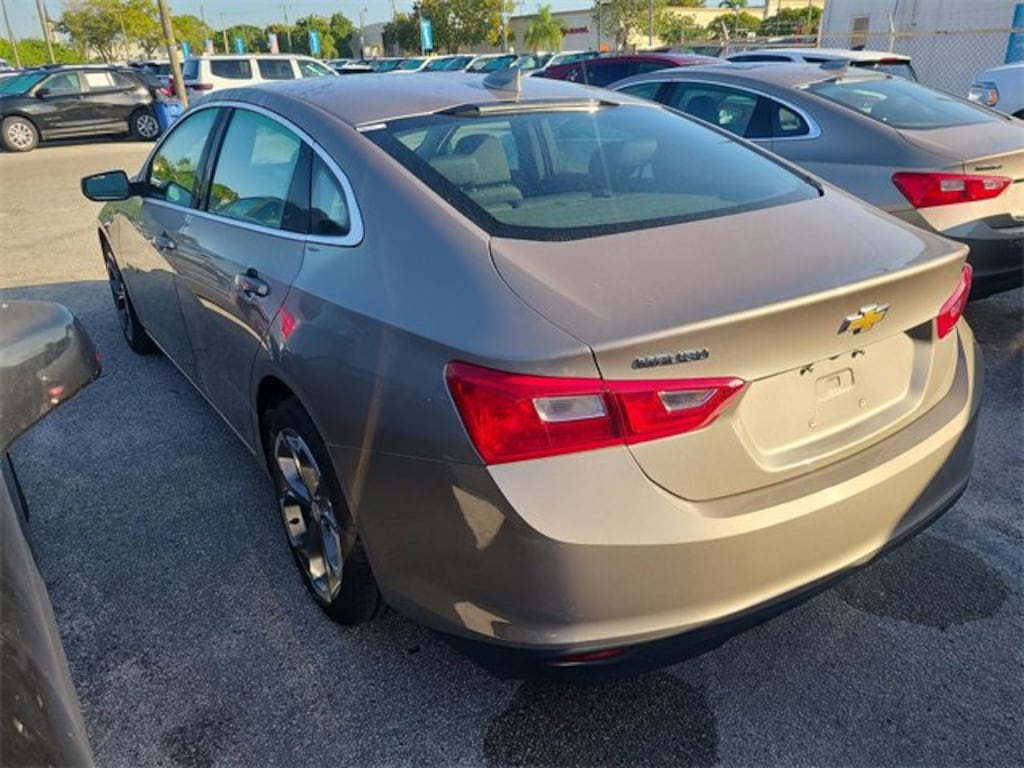 Used 2023 Chevrolet Malibu LT Car