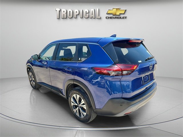 2023 Nissan Rogue SV photo 3