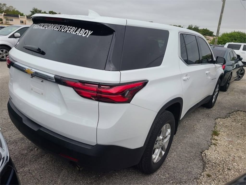 Used 2023 Chevrolet Traverse LS SUV