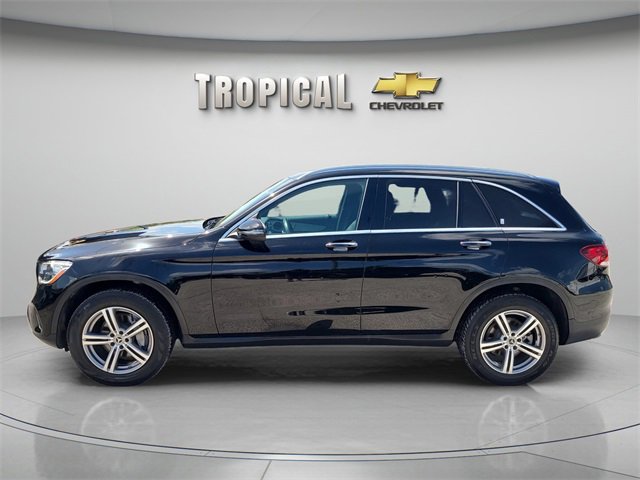 2022 Mercedes Benz GLC 300 photo 2