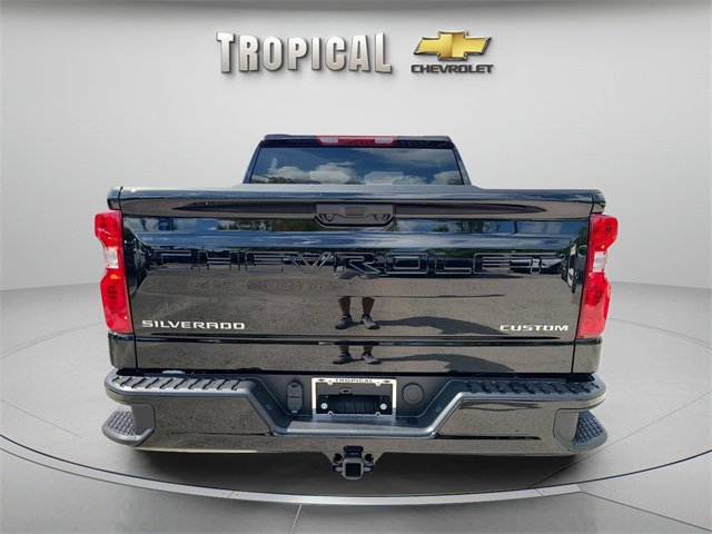 2026 Chevrolet Silverado 1500 Custom photo 4