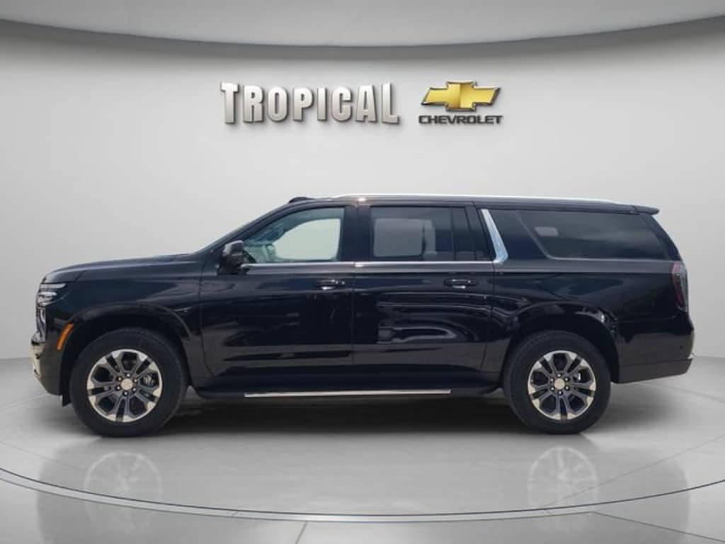 New 2026 Chevrolet Suburban LT SUV