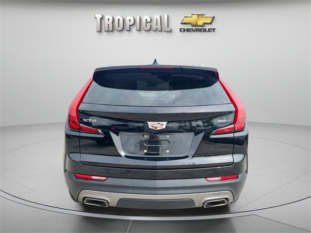 2023 Cadillac XT4 Premium Luxury photo 3