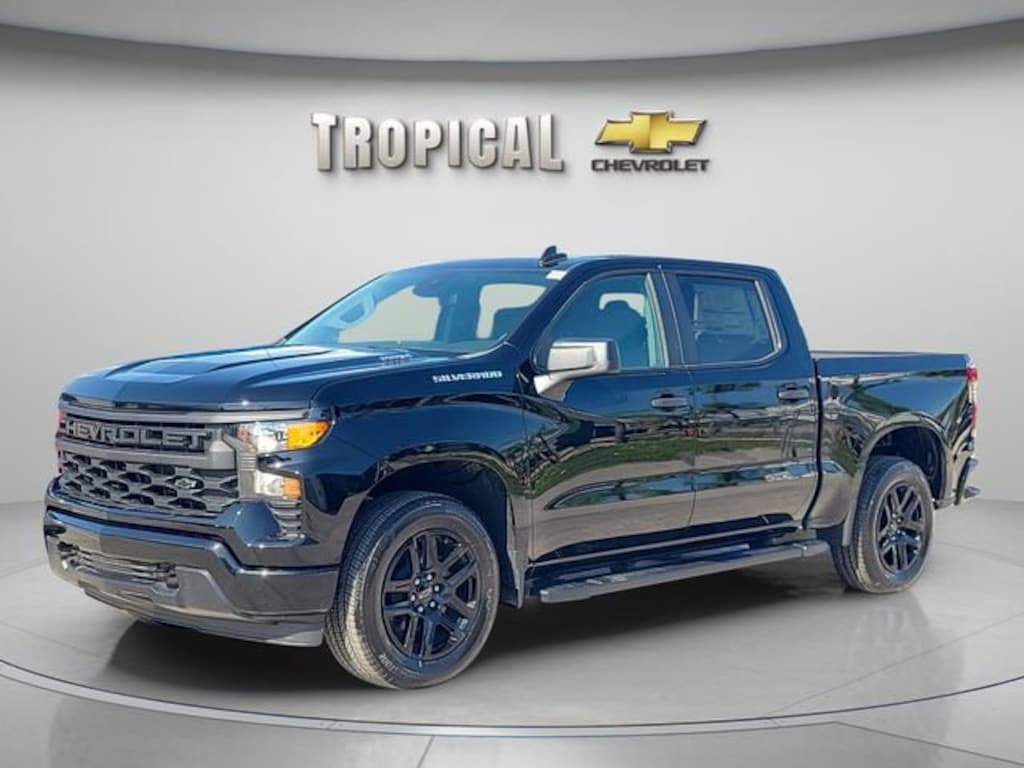 New 2026 Chevrolet Silverado 1500 Custom Truck