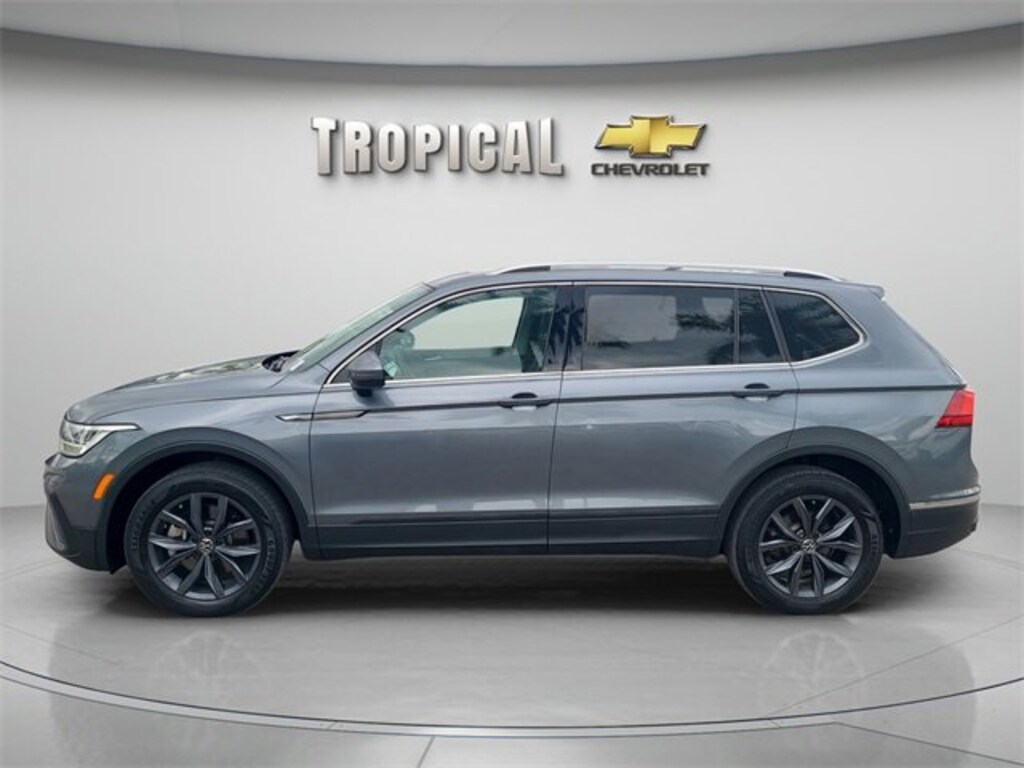 Used 2022 Volkswagen Tiguan SE