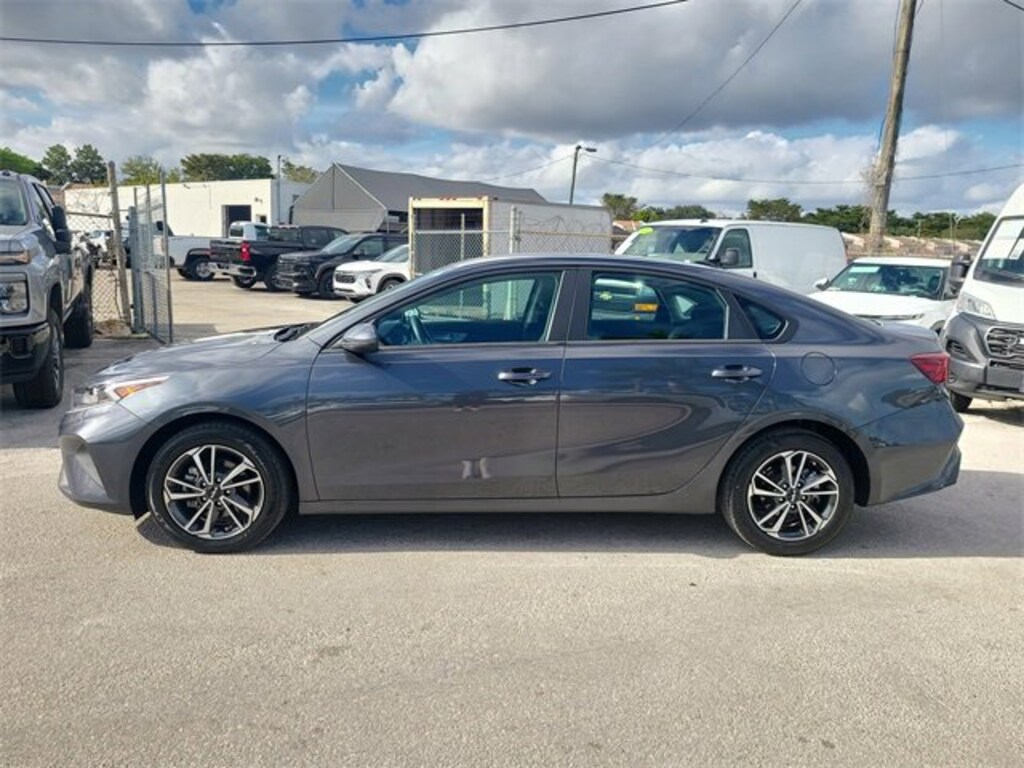 Used 2024 Kia Forte LXS