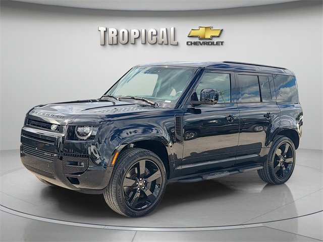 2023 Land Rover Defender X-Dynamic SE's photo