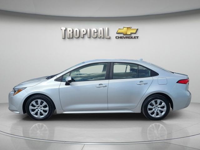 Used 2024 Toyota Corolla LE with VIN 5YFB4MDE8RP096652 for sale in Miami Shores, FL
