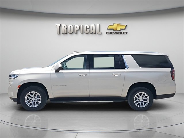 Used 2023 Chevrolet Suburban LT with VIN 1GNSCCKD2PR202014 for sale in Miami, FL