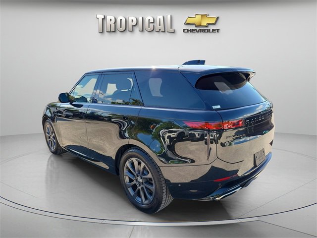 2024 Land Rover Range Rover Sport SE photo 3