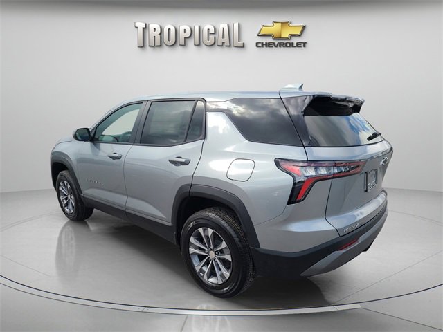 2026 Chevrolet Equinox LT photo 2