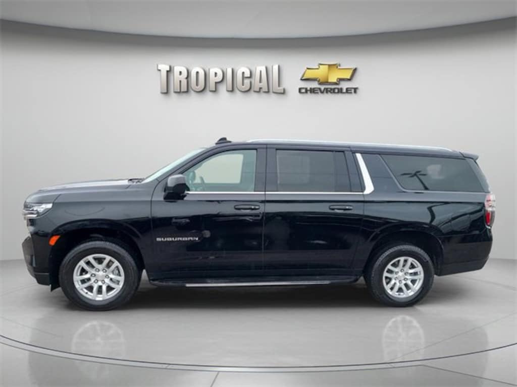 Used 2024 Chevrolet Suburban LT SUV