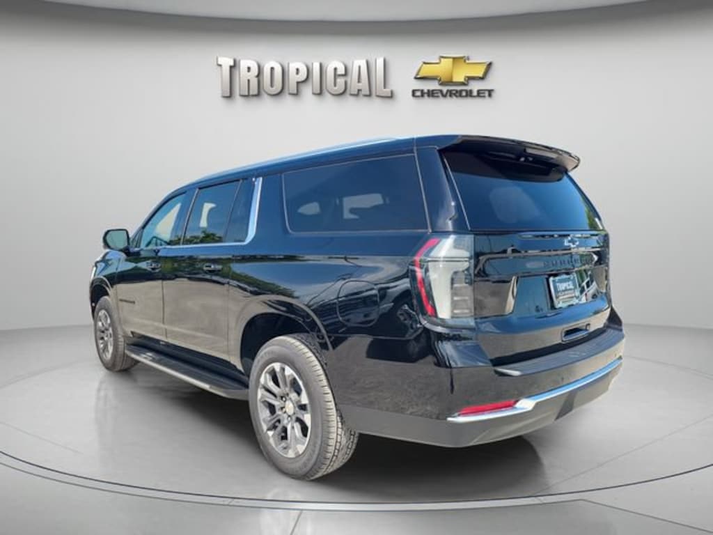 New 2026 Chevrolet Suburban LT SUV