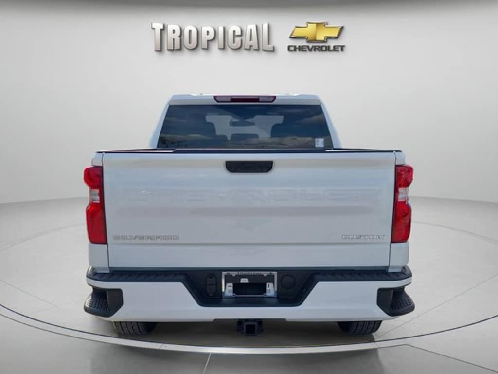 New 2026 Chevrolet Silverado 1500 Custom Truck