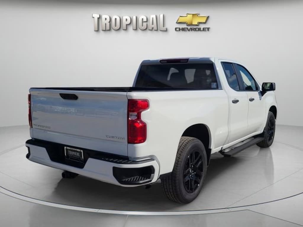 New 2026 Chevrolet Silverado 1500 Custom Truck