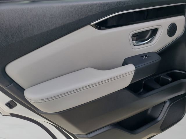 2023 Honda Pilot EX-L - Photo 14