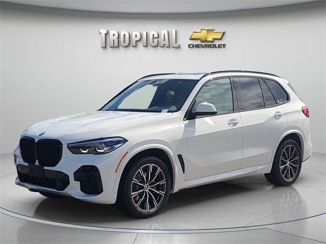 2022 BMW X5 40i's photo