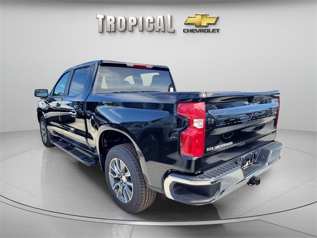2026 Chevrolet Silverado 1500 LT photo 3