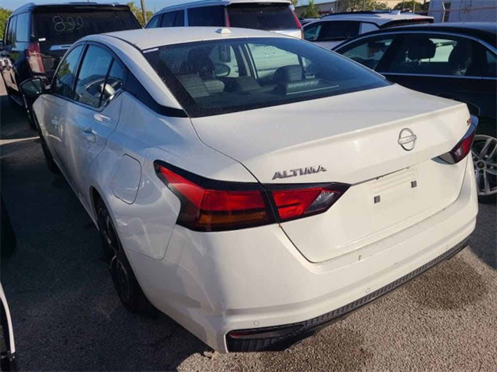 Used 2023 Nissan Altima 2.5 SR