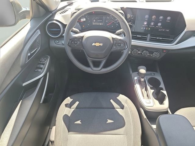 2026 Chevrolet Trax LS - Photo 10