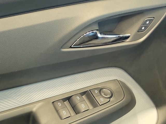 2027 Chevrolet Bolt LT - Photo 15