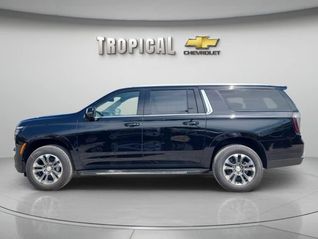 New 2026 Chevrolet Suburban LT SUV