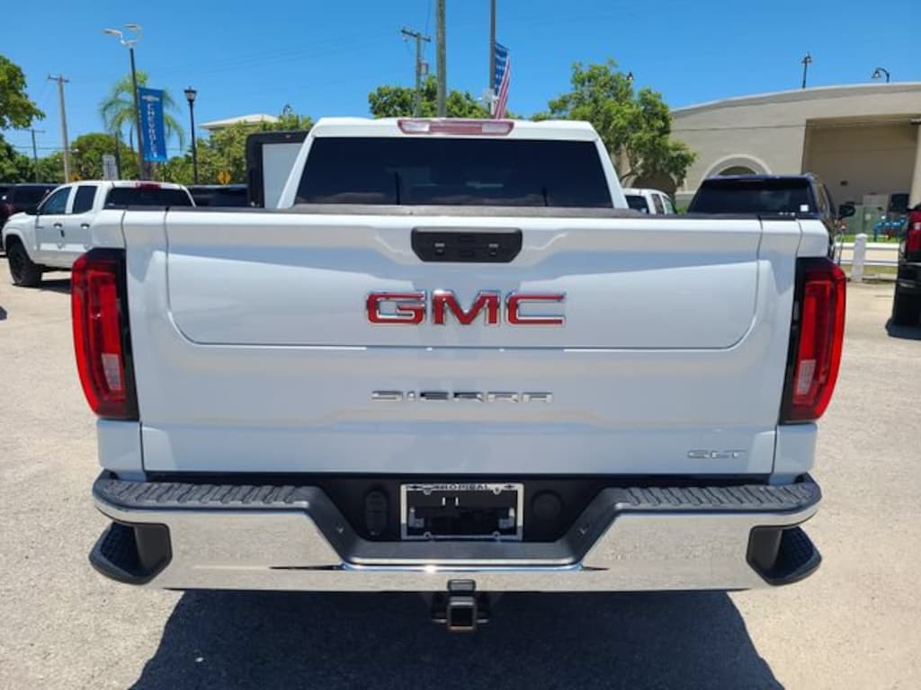 Used 2024 GMC Sierra 1500 SLT Truck