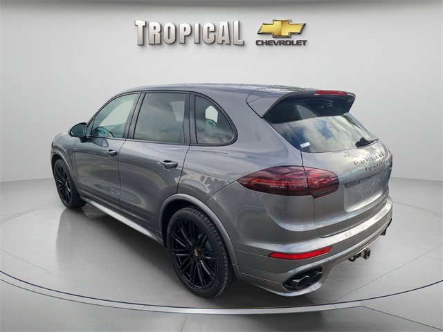 2018 Porsche Cayenne GTS photo 2