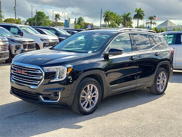2023 GMC Terrain SLT's photo