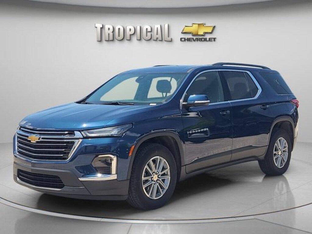 Used 2023 Chevrolet Traverse LT Cloth SUV