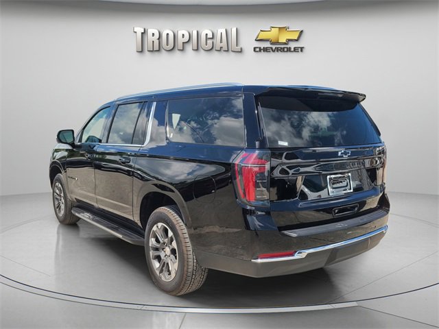 2025 Chevrolet Suburban LS photo 3