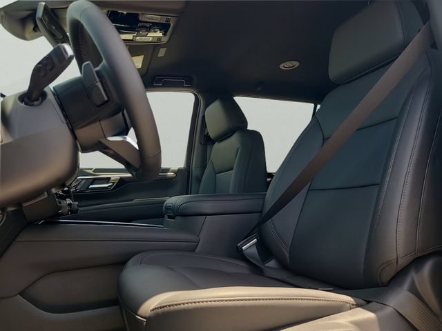 2026 Chevrolet Suburban LT - Photo 25