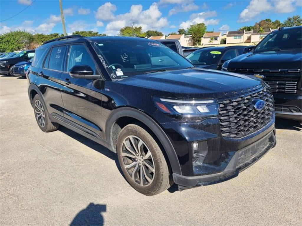Used 2025 Ford Explorer ST-Line